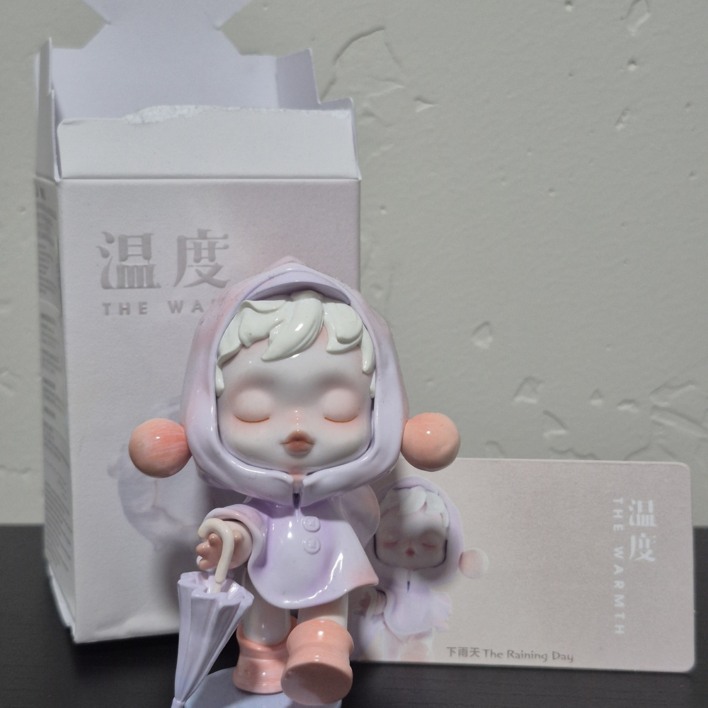 POP MART X Skullpanda, The Raining Day, The Warmth Series